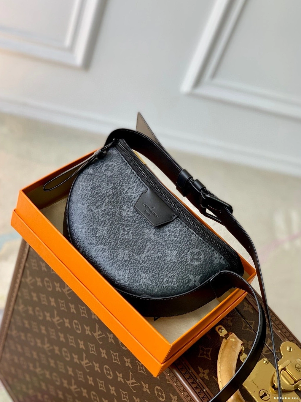 Aaa replica bags LOUIS Moon Crossbody VUITTON 0714